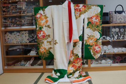 引き振袖に仕立て直す