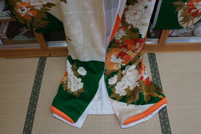 引き振袖に仕立て直す
