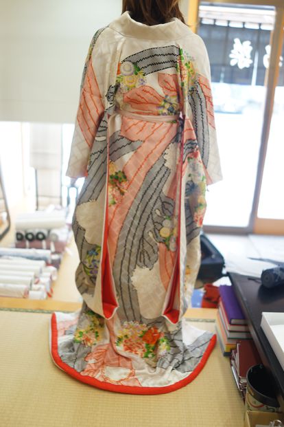 引き振袖に仕立て直す